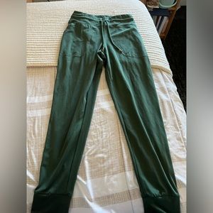 Green align leggings